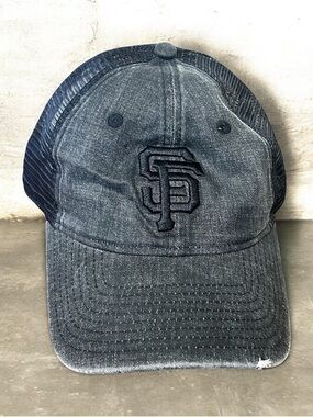 🌸New Era San Francisco Giants Faded Black Mesh Back Hat